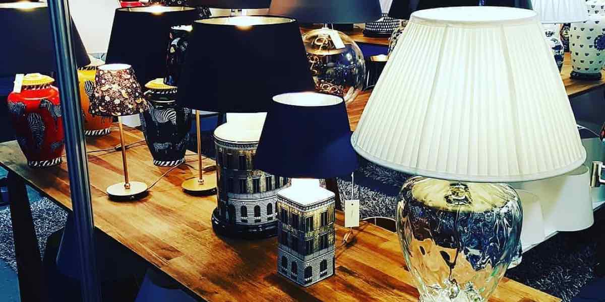 Exempel på hur en lampskärmar kan matchas med en lampfot